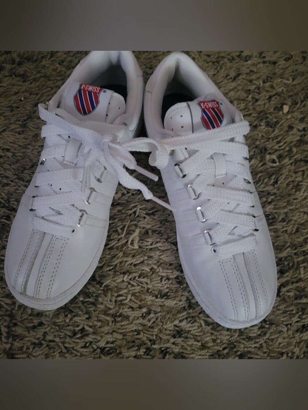 K-Swiss White Kids Low-Top Sneakers with Red & Blue Shield Kids 4Y